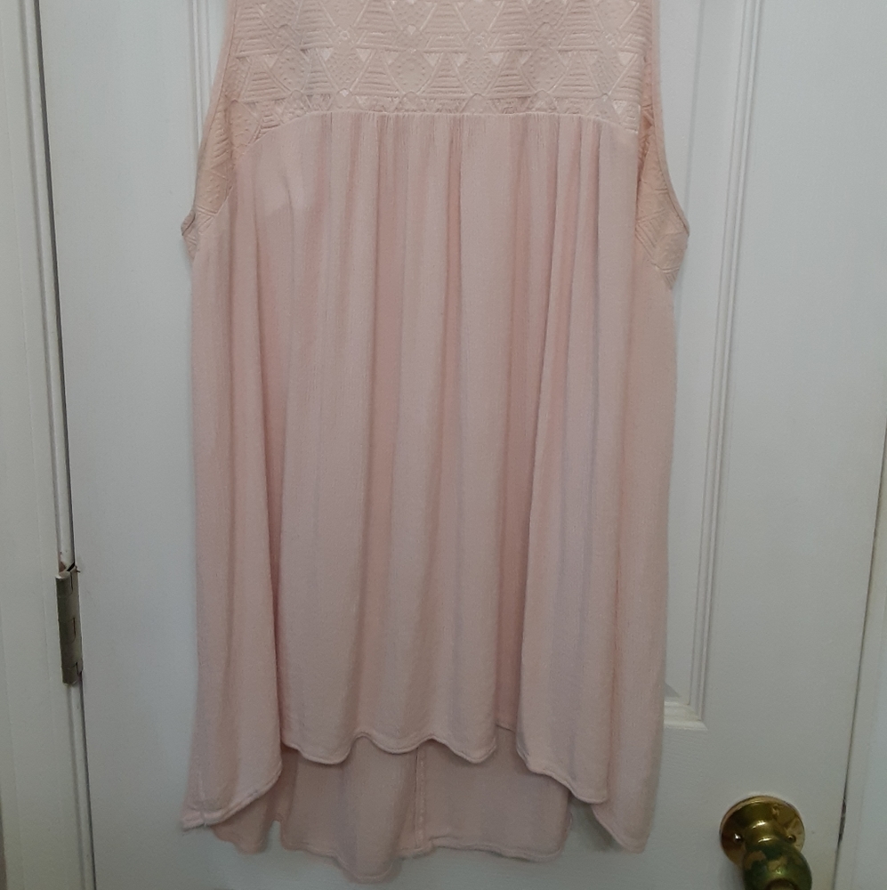 Mossimo Flowy High-Low Top